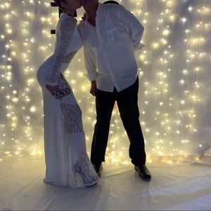 Stunning white lace party gown dress Medium